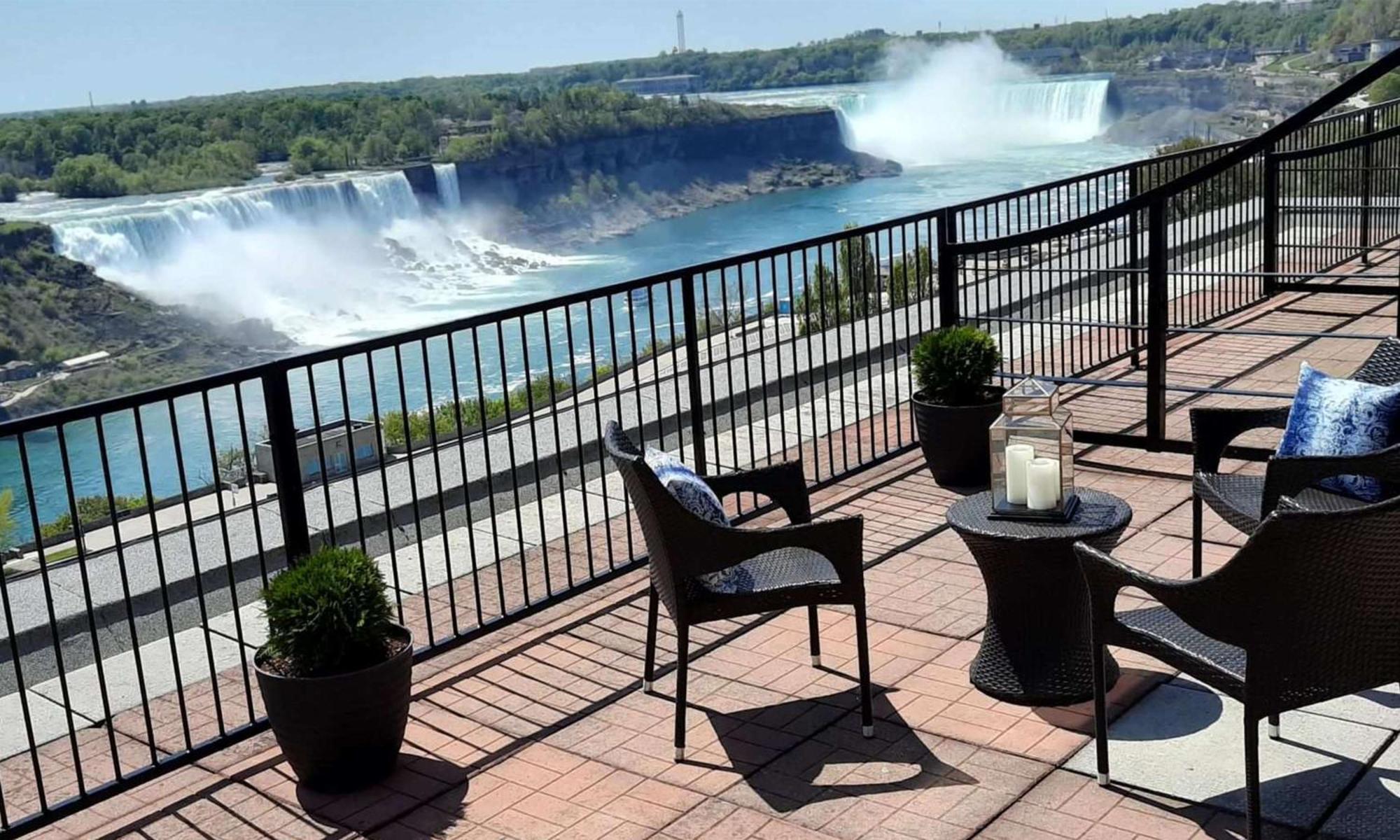 The Brock Niagara Falls Fallsview, Tapestry By Hilton Екстер'єр фото